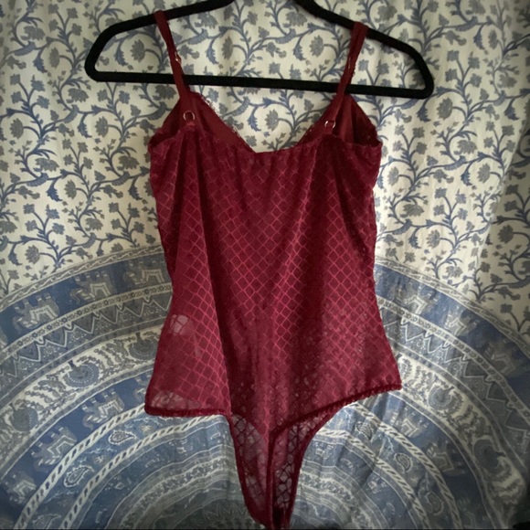 maroon lace detail bodysuit - Picture 2 of 3